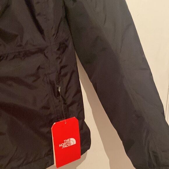 The North Face Women’s Resolve Black Jacket Hoodie Zip up Medium - Picture 5 of 8